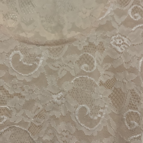 Aritzia Talula Pink Lace Scoop Neck Long Sleeve Top Size S - Picture 3 of 6